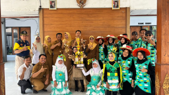 Prestasi Gemilang SD Negeri Sirapan 2 Sabet Juara 1 Drumband Tingkat Kecamatan Madiun