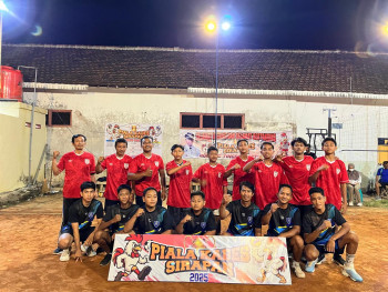 Kompetisi Voli Antar RW: Meriahkan Piala Kades Sirapan