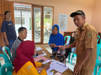 Bukan Sekadar Bantuan: BLT-DD 2025 Dorong Pemulihan Ekonomi Warga Sirapan